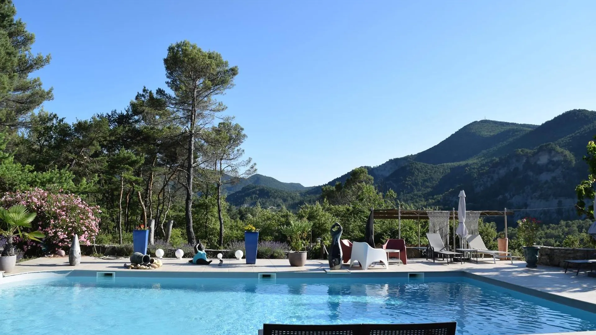 Panzió Mas Des Collines Chambre De Charme Avec Vue Et Piscine Châteauneuf-de-Bordette